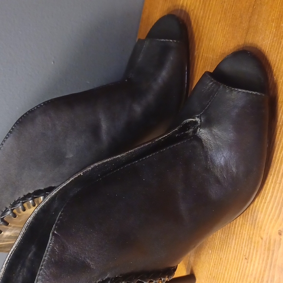 Fergie heels - Picture 2 of 14